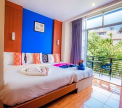 Двухместный номер Deluxe двуспальная кровать в Kata Blue Sea Resort