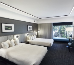 Четырёхместный номер Superior в Hotel Bonaventure Montreal