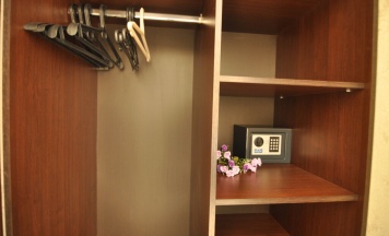 Двухместный номер Classic с балконом двуспальная кровать в Валекс