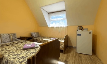 Стандарт мансардный с 2 односпальными кроватями в Эльбрус