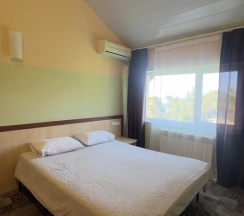 семейный 2 -х комнатный c мини-кухней 5 этаж (без лифта) в София-rooms