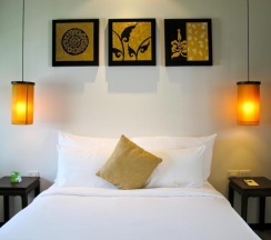 Вилла с 3 комнатами в Two Villas Holiday Oxygen Style Bangtao Beach
