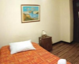 Четырёхместный номер Standard с видом на город в El Tuco Hotel