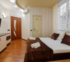 Четырёхместный номер с террасой, вид на горы и сад в Skayfom