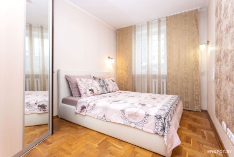 Минск: Апартаменты Апартаменты Обойная 4/1