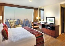 Трёхместный люкс Deluxe двуспальная кровать в Отель Lohas Residences Sukhumvit