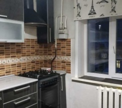Двухместный номер Standard с балконом и с красивым видом из окна двуспальная кровать в Апартаменты Пять Звёзд Эксклюзив в Центре города