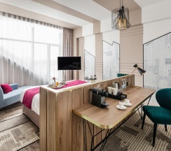 Номер люкс, вид на озеро в Mercure
