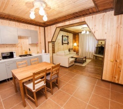 Коттедж №6 с кухней и камином в Орлиное гнездо