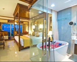 Двухместный номер Honeymoon Deluxe двуспальная кровать в Royal Cliff Beach Hotel Pattaya