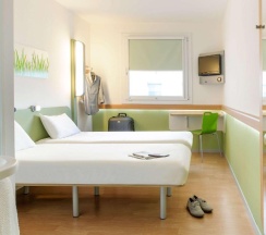 Двухместный номер Standard 2 отдельные кровати в B&B HOTEL Köln-Marsdorf