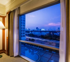 Двухместный полулюкс двуспальная кровать в Bangkok Palace Hotel