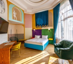 ROMEO в Malakhovka Palace