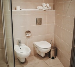 Двухместный люкс Business с балконом и с видом на море двуспальная кровать в Diana Palace