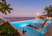 Семейный коттедж в Baan KangMung Hua Hin On The Beach