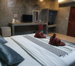 Двухместный номер Superior с видом на море двуспальная кровать в Saikaew Boutique Hotel
