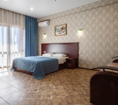 Улучшенный стандарт с боковым видом на море и горы в Karap palace hotel