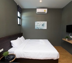 Двухместный номер Superior двуспальная кровать в The Arbern Hostel x Bistro