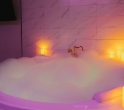 Двухместный Deluxe c джакузи в Hotel Black out