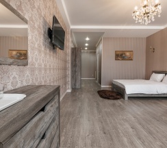 Джуниор сюит в Дизак