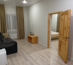 Номер семейный с 2 комнатами с балконом и с видом на горы в Эльбер