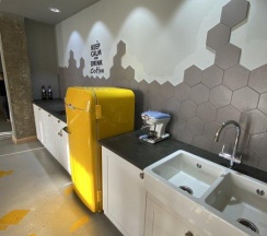 5-местные 2-комнатные апартаменты люкс семейные (мансарда) в Apart Ru Hotel