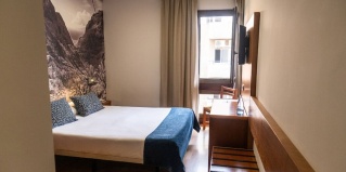 Санта-Круз-де-Тенерифе: Отель Hotel Adonis Plaza
