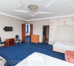 Номер стандарт с 2 односпальными кроватями в Пятерочка-люкс