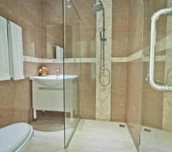 Вилла с 3 комнатами в Tropicana Pool Villa