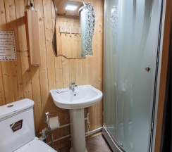 Двухкомнатный номер №5 | 2 этаж в Hayat Haus
