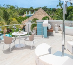 Coyaba Villa Swim-up Rondoval Butler Suite w/ Private Pool Sanctuary Sky в Sandals Dunns River All Inclusive