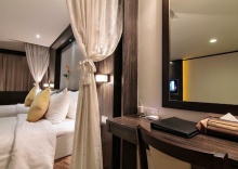 Номер Deluxe в Bossotel Bangkok