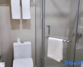 Двухместный номер Standard двуспальная кровать в Ripple Hotel (Shanghai Xinqiao Town)