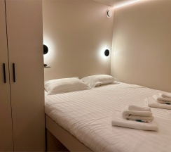 Двухместная комната в Deep Hotels