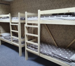 Кровать в 4-х местном общем номере в Порт