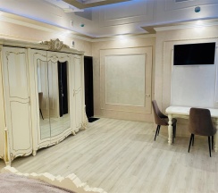 Стандартный номер с одной двуспальной кроватью в Hotel 372