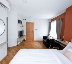 Номер Deluxe в You Hotel