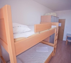 Кровать в общем номере в HI Hostel Zagreb