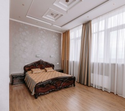 Студия с видом в Монарх