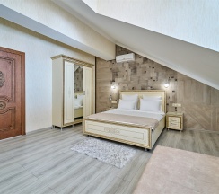 Апартаменты Комфорт в Амбассадор