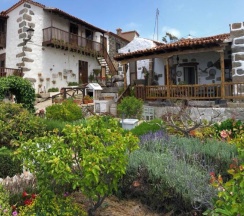 Вилла с 2 комнатами в Casa Rural Tajona & Granero