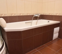 Апартаменты с балконом и с красивым видом из окна в Sutki Vip