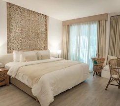 Двухместный номер Pool Access Tropical Garden двуспальная кровать в Eden Beach Khaolak Resort and Spa A Lopesan Collection Hotel