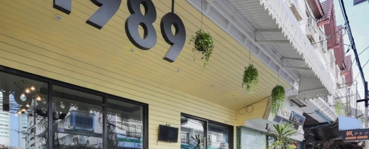 Трёхместный номер Deluxe в 1989 Hostel & Cafe