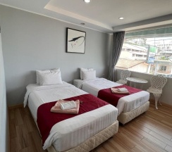 Двухместный номер Deluxe 2 отдельные кровати в The Beach Front Resort Pattaya  - SHA Plus
