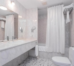 Двухместный люкс Superior Room двуспальная кровать в Best Western Plus Atakent Park Hotel