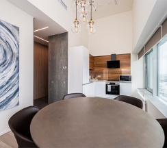Двухуровневые апартаменты с 3 спальнями Премиум в Intermark Residence