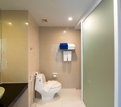 Студия Premium с видом на бассейн в Arinara Beach Resort Phuket