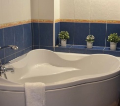 фэмили сьют двухкомнатный в Ларионов