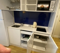 Трёхместный номер Superior с балконом и с видом на море в Апарт-отель MyGeorgia LLC Orbi City
